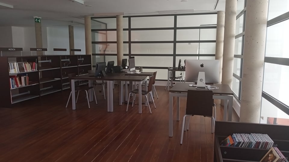 espaço multimédia